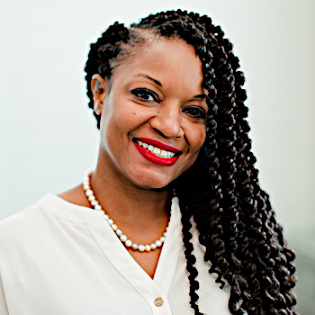 Quandra McKenzie - Stylist