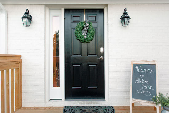 Ellebee Salon Entrance